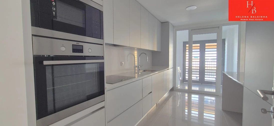 Apartamento T2 para Venda em Loures Foto 2