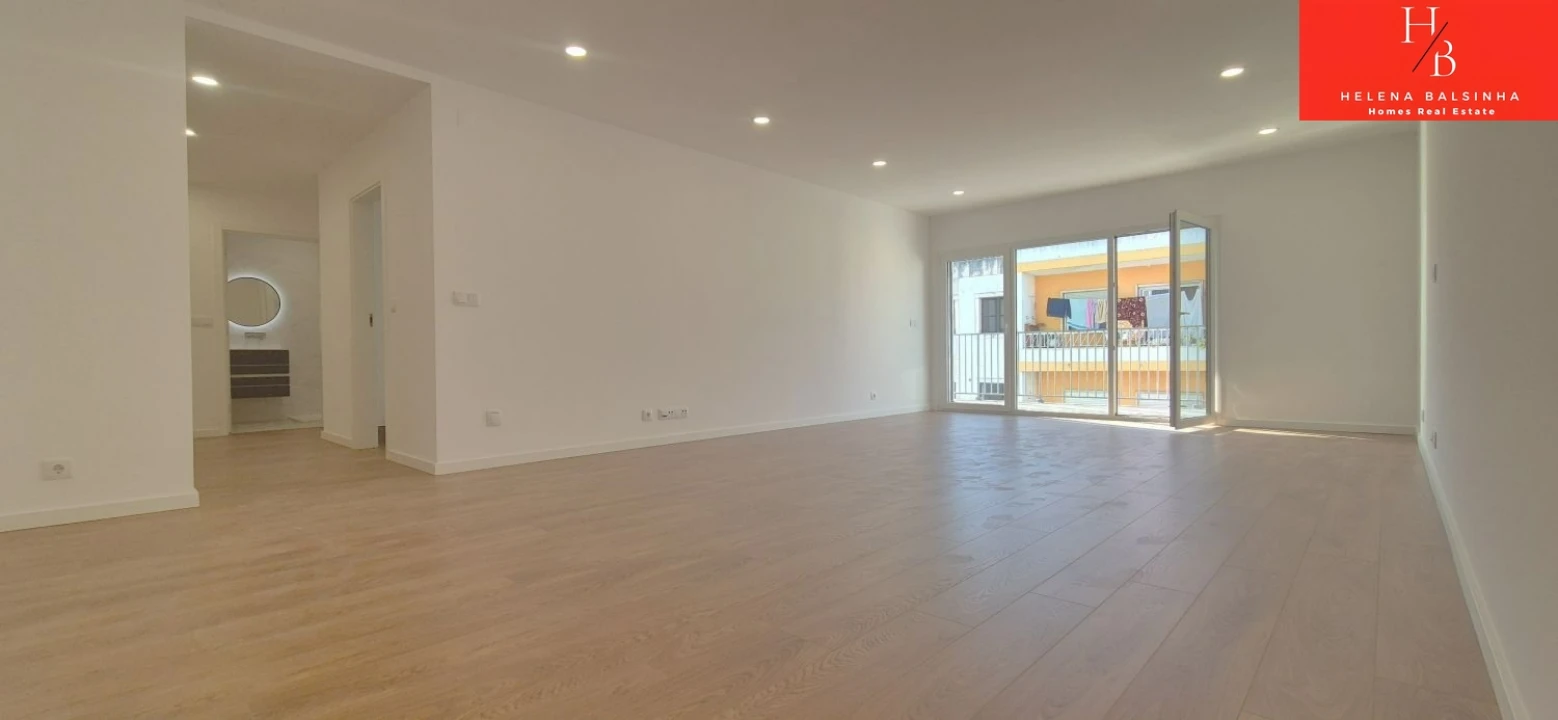 Apartamento T2 para Venda em Loures Foto 7