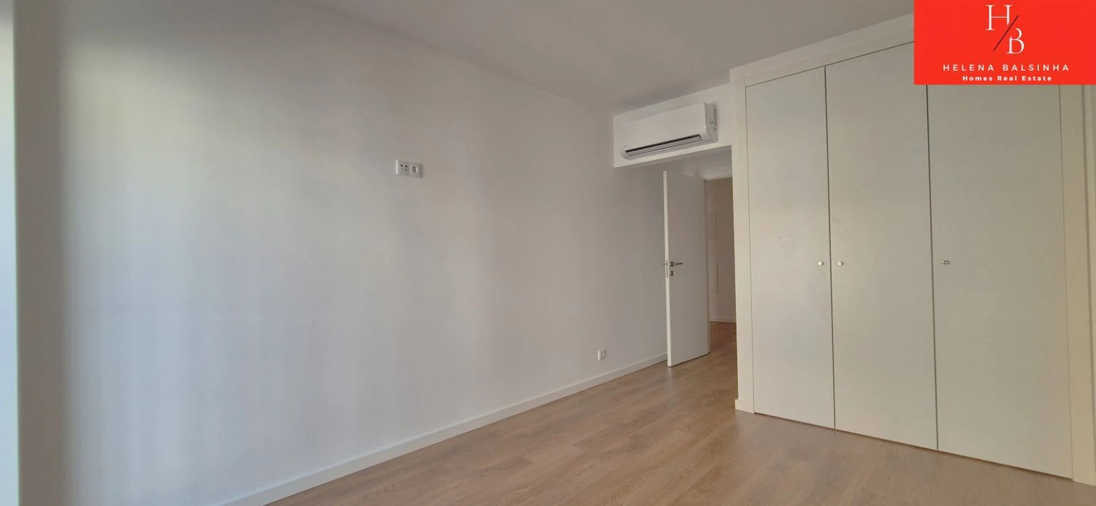 Apartamento T2 para Venda em Loures Foto 19