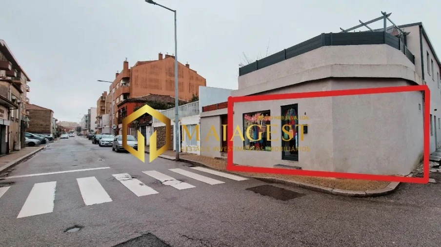 Loja para Arrendamento em Santa Marinha e São Pedro da Afurada Foto 3