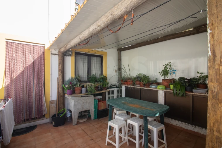 Moradia T2 para Venda em Aldeia Galega da Merceana e Aldeia Gavinha Foto 11