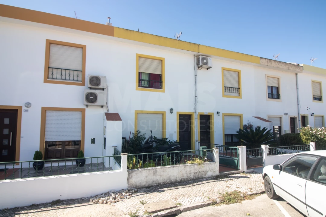 Moradia T2 para Venda em Aldeia Galega da Merceana e Aldeia Gavinha Foto 1