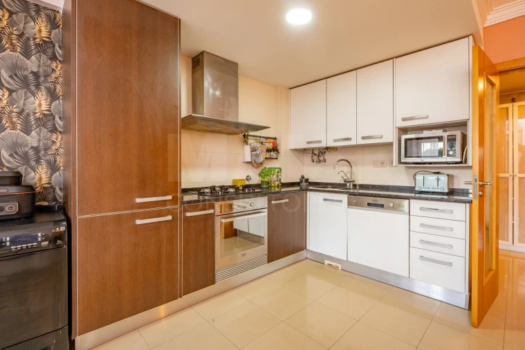Apartamento T2 para Venda em Camarate, Unhos e Apelação Foto 9