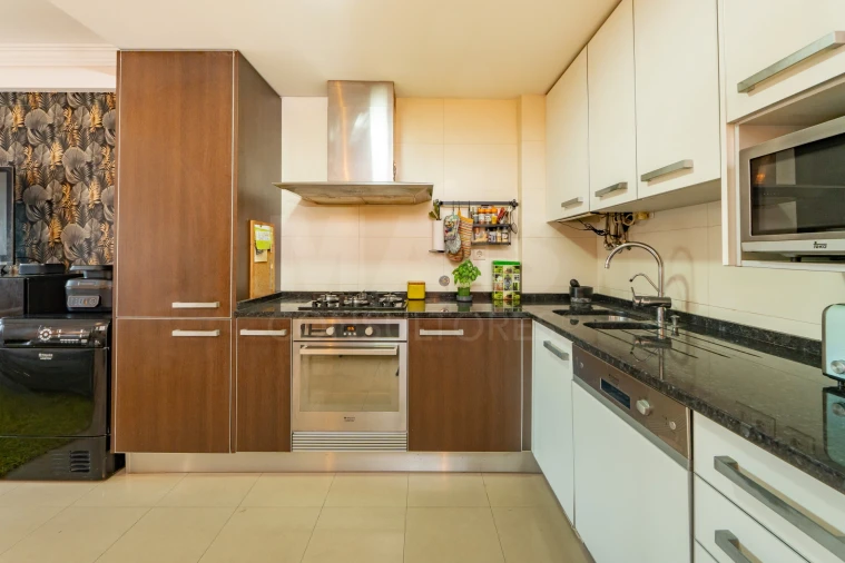 Apartamento T2 para Venda em Camarate, Unhos e Apelação Foto 8