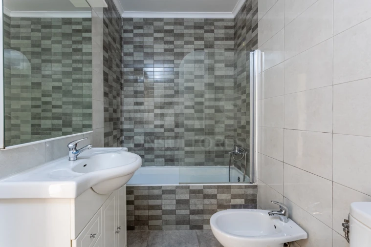 Apartamento T2 para Venda em Barcarena Foto 11