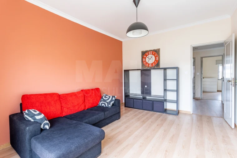 Apartamento T2 para Venda em Barcarena Foto 9