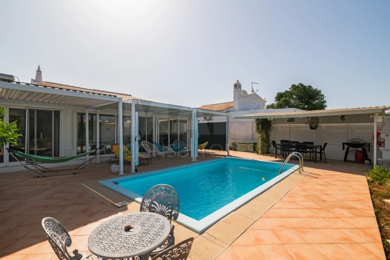 Moradia T3 para Venda em Albufeira e Olhos de Água Foto 6