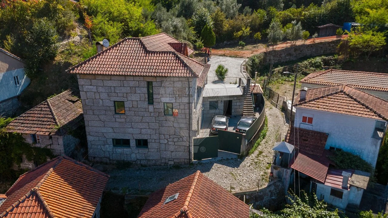 Moradia T4 para Venda em Vila Chã do Marão Foto 9