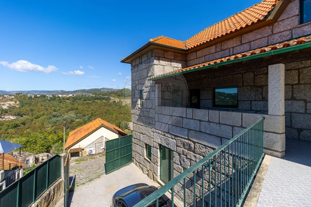 Moradia T4 para Venda em Vila Chã do Marão Foto 31