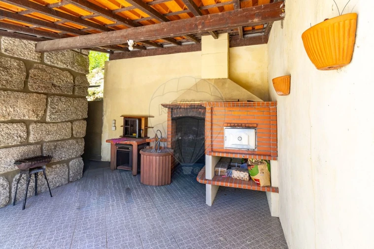 Moradia T4 para Venda em Vila Chã do Marão Foto 29