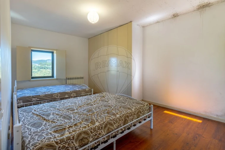 Moradia T4 para Venda em Vila Chã do Marão Foto 12