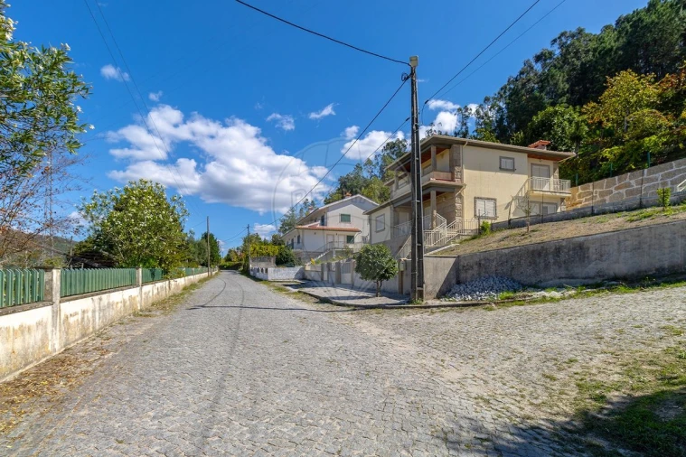 Moradia T4 para Venda em Vila Chã do Marão Foto 37