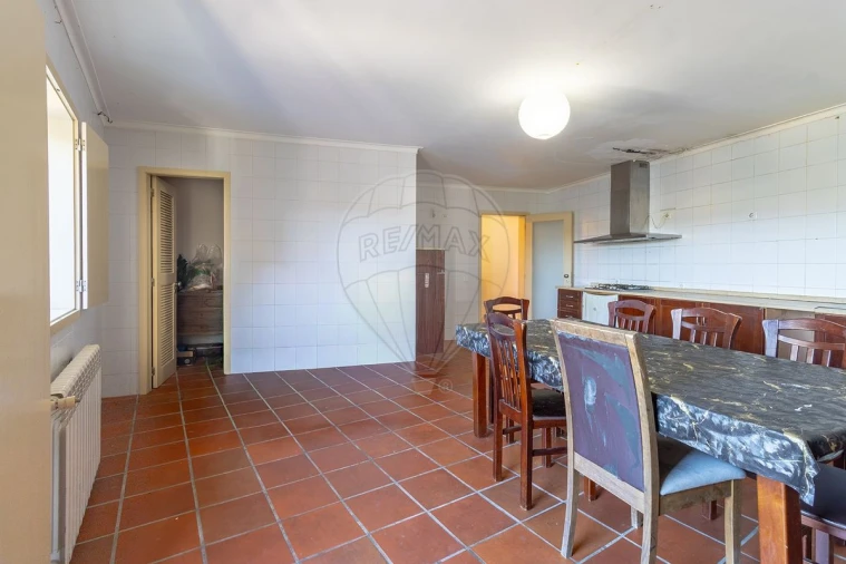 Moradia T4 para Venda em Vila Chã do Marão Foto 5