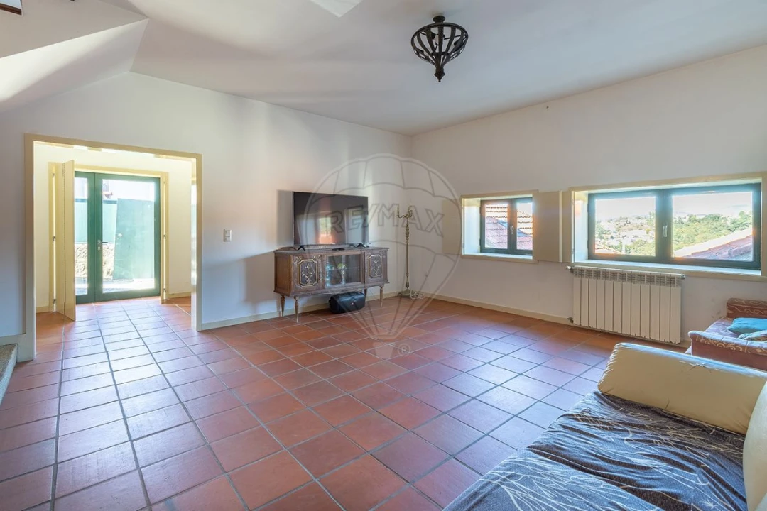 Moradia T4 para Venda em Vila Chã do Marão Foto 8