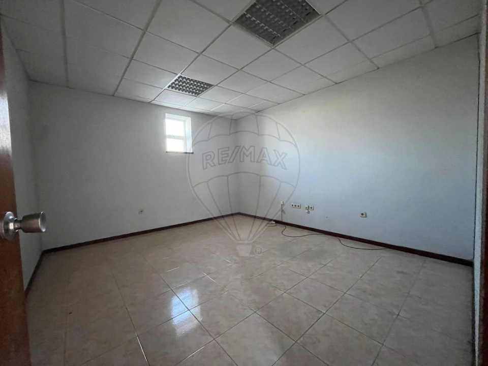 Armazém para Venda em Ovar, São João, Arada e São Vicente de Pereira Jusã Foto 7