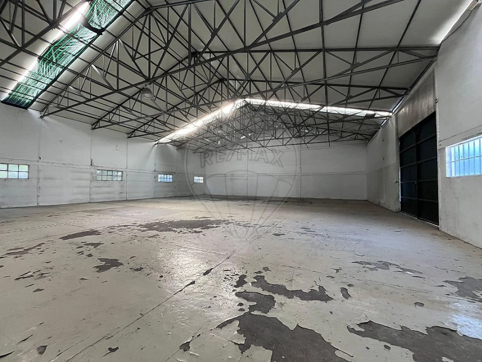 Armazém para Venda em Ovar, São João, Arada e São Vicente de Pereira Jusã Foto 3