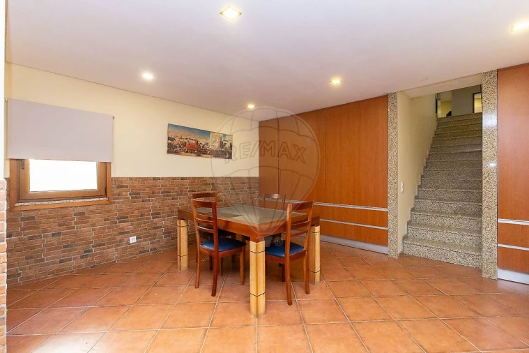 Moradia T3 para Venda em Gulpilhares e Valadares Foto 24