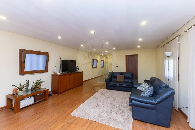 Moradia T3 para Venda em Gulpilhares e Valadares Foto 6