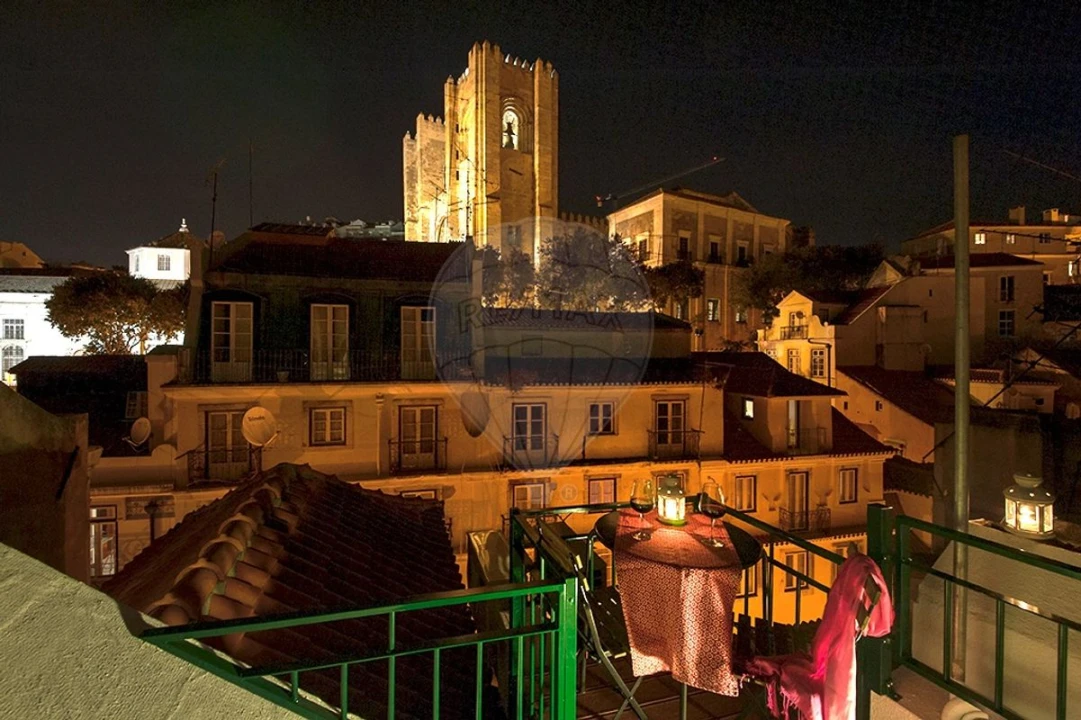 Prédio para Venda em Santa Maria Maior Foto 17