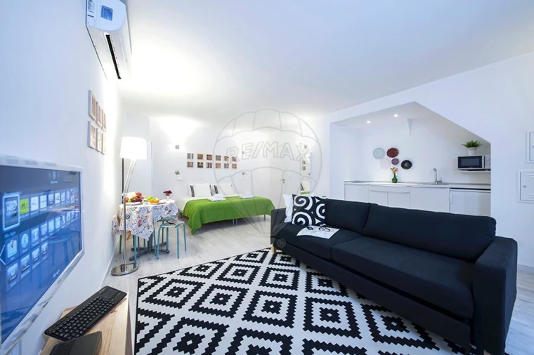 Prédio para Venda em Santa Maria Maior Foto 9