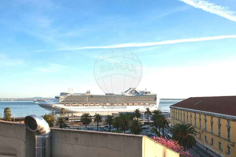 Prédio para Venda em Santa Maria Maior Foto 6