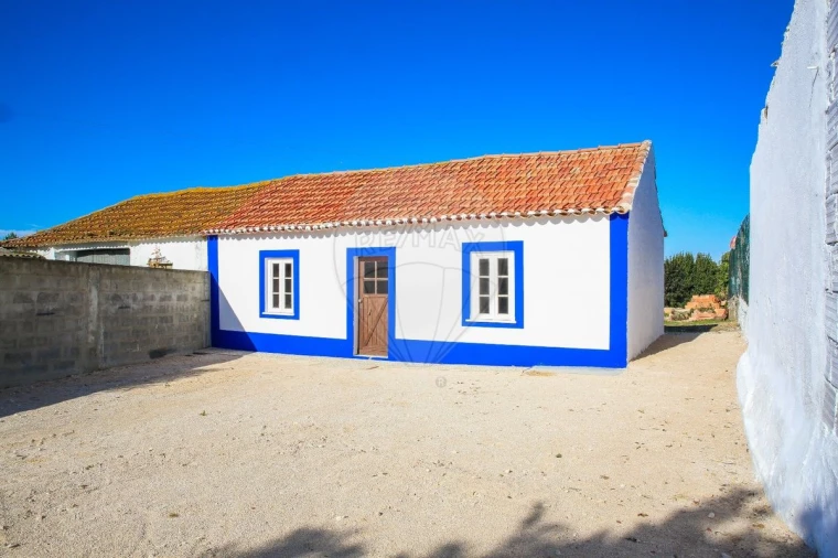 Moradia T1 para Venda em Aveiras de Cima Foto 5