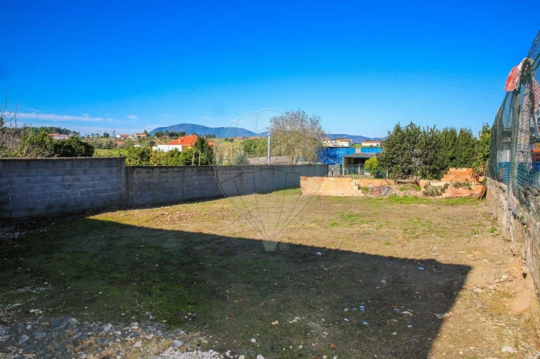 Moradia T1 para Venda em Aveiras de Cima Foto 13