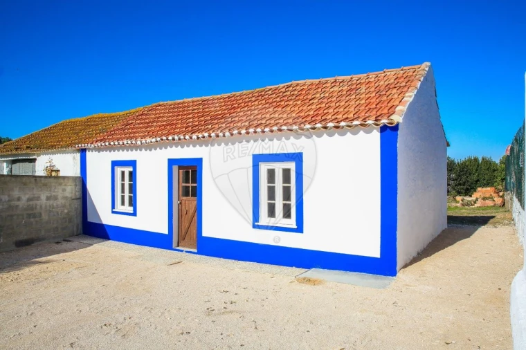 Moradia T1 para Venda em Aveiras de Cima Foto 2