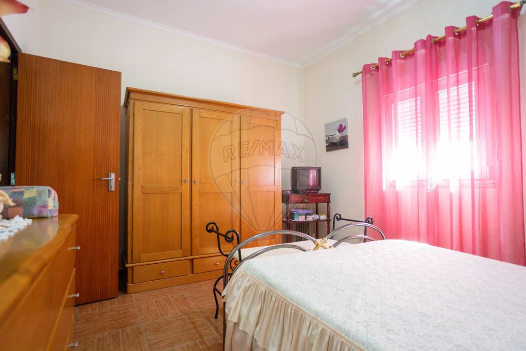 Moradia T2 para Venda em Salvaterra de Magos e Foros de Salvaterra Foto 16