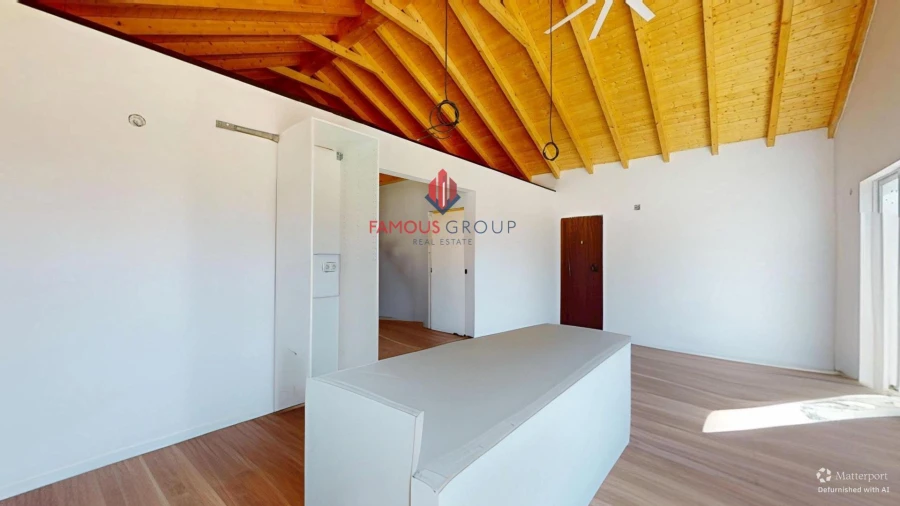 Moradia T5 para Venda em Silves Foto 8