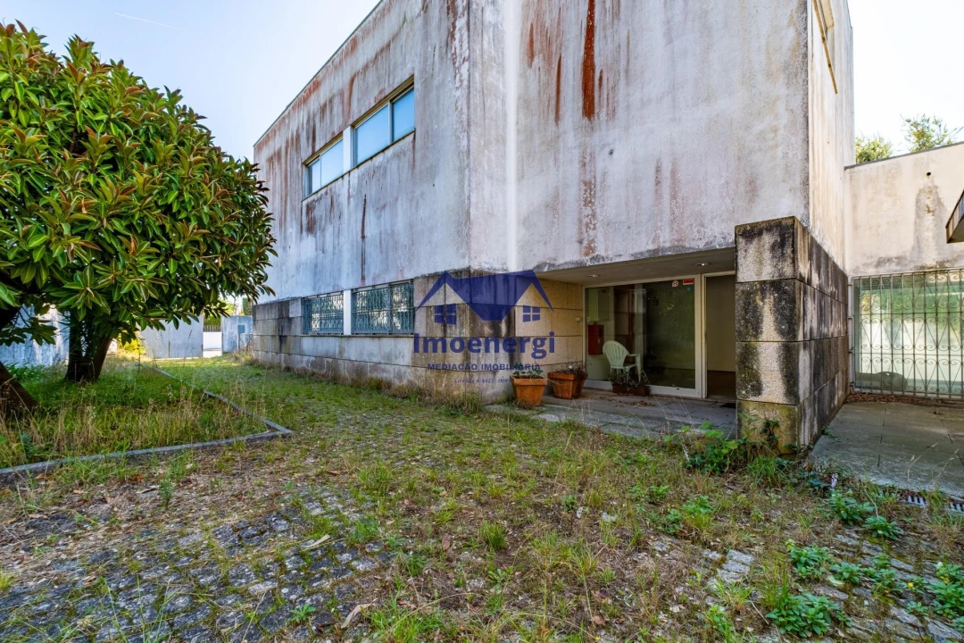 Prédio para Venda em Arvore Foto 32