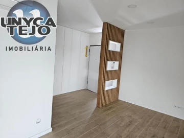 Moradia T4 para Venda em Quinta do Anjo