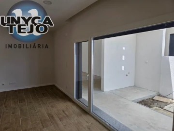 Moradia T4 para Venda em Quinta do Anjo