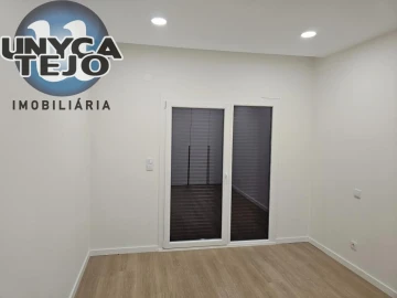 Moradia T4 para Venda em Quinta do Anjo