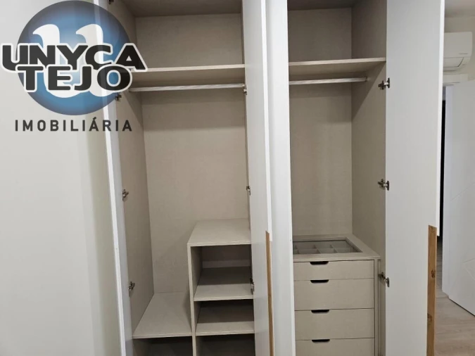 Moradia T4 para Venda em Quinta do Anjo Foto 24