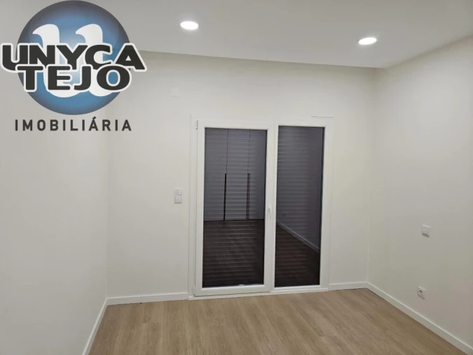 Moradia T4 para Venda em Quinta do Anjo Foto 27
