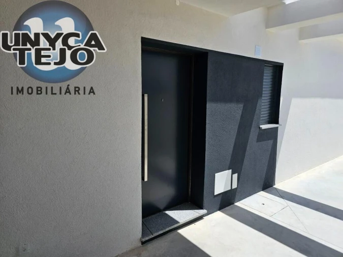 Moradia T4 para Venda em Quinta do Anjo Foto 46