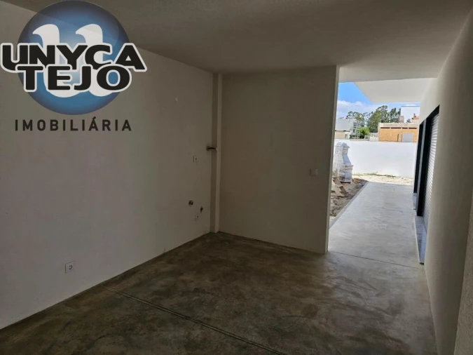 Moradia T4 para Venda em Quinta do Anjo Foto 49