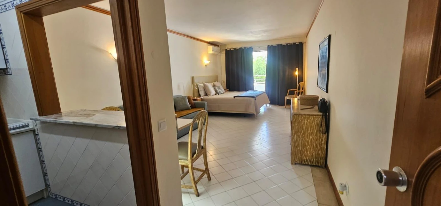 Apartamento para Venda em Albufeira e Olhos de Água Foto 18