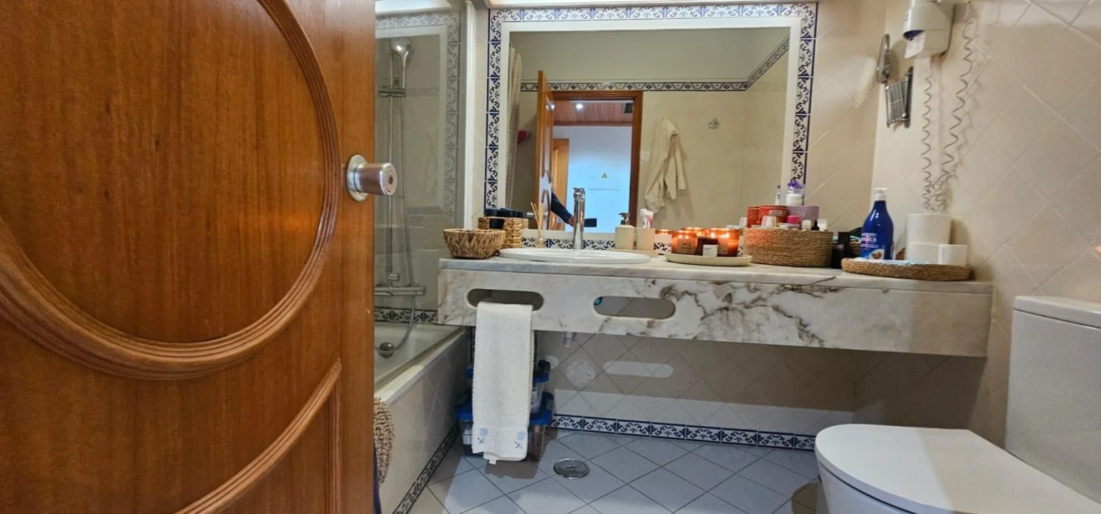 Apartamento para Venda em Albufeira e Olhos de Água Foto 6