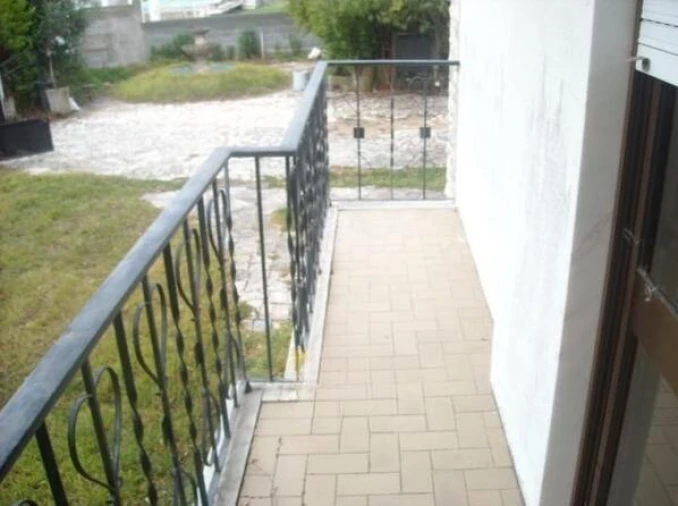 Moradia T6 para Venda em Serra e Junceira Foto 9