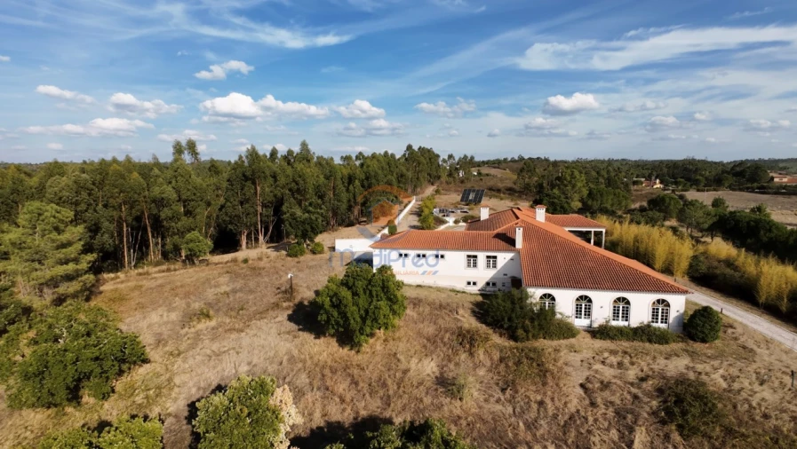 Moradia T5 para Venda em São Pedro de Tomar Foto 3