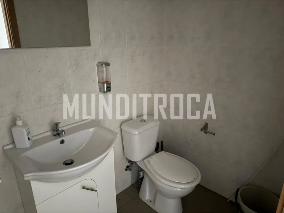 Garagem para Arrendamento em Ferreiros e Gondizalves Foto 4