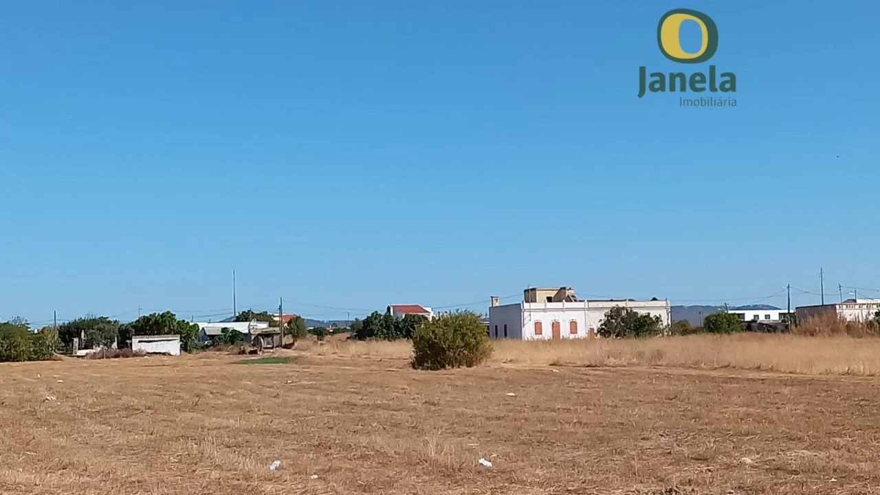 Quinta T3 para Venda em Faro (Sé e São Pedro) Foto 8