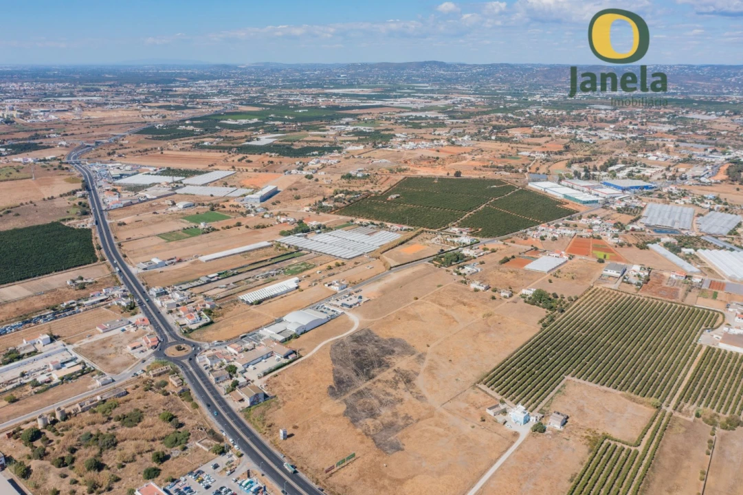 Quinta T3 para Venda em Faro (Sé e São Pedro) Foto 4