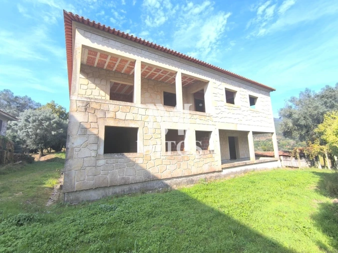 Moradia T4 para Venda em São Pedro de Arcos Foto 1