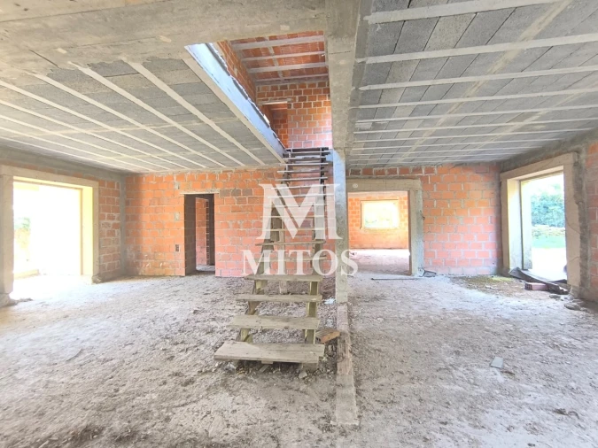 Moradia T4 para Venda em São Pedro de Arcos Foto 3