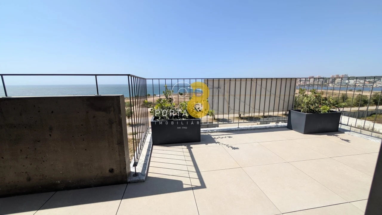 Apartamento T3 para Arrendamento em Canidelo Foto 1