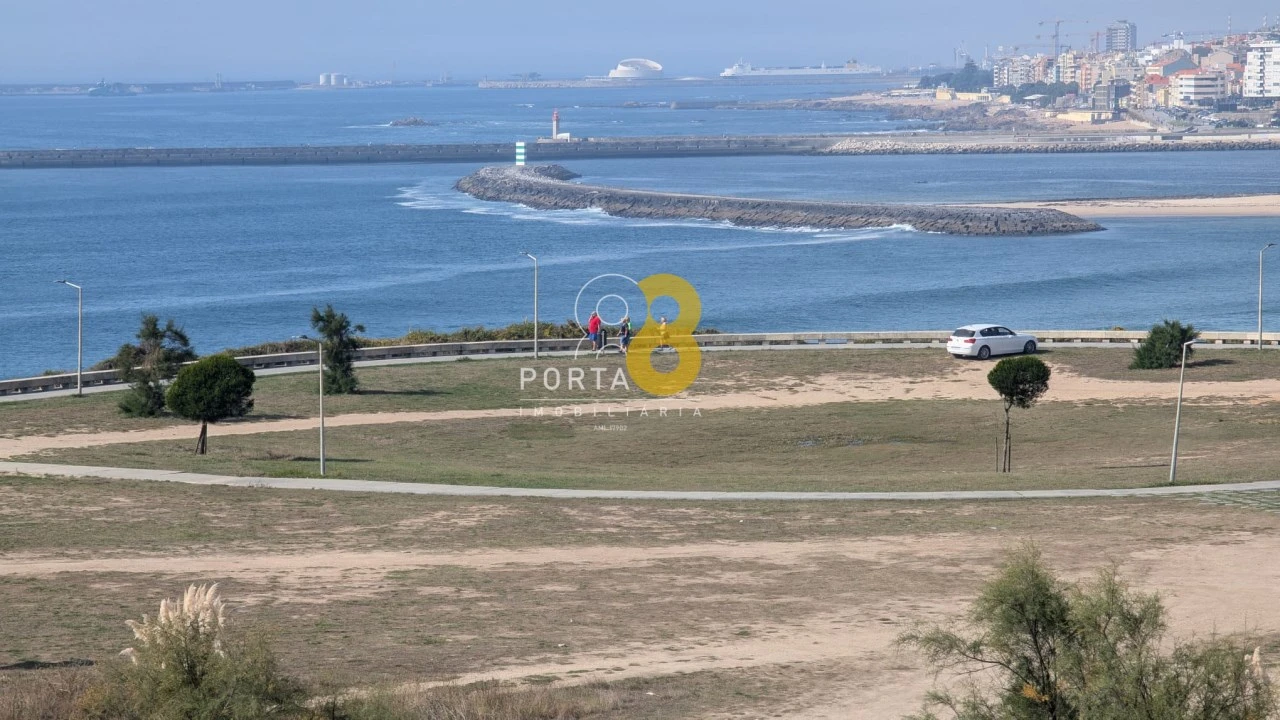 Apartamento T3 para Arrendamento em Canidelo Foto 19