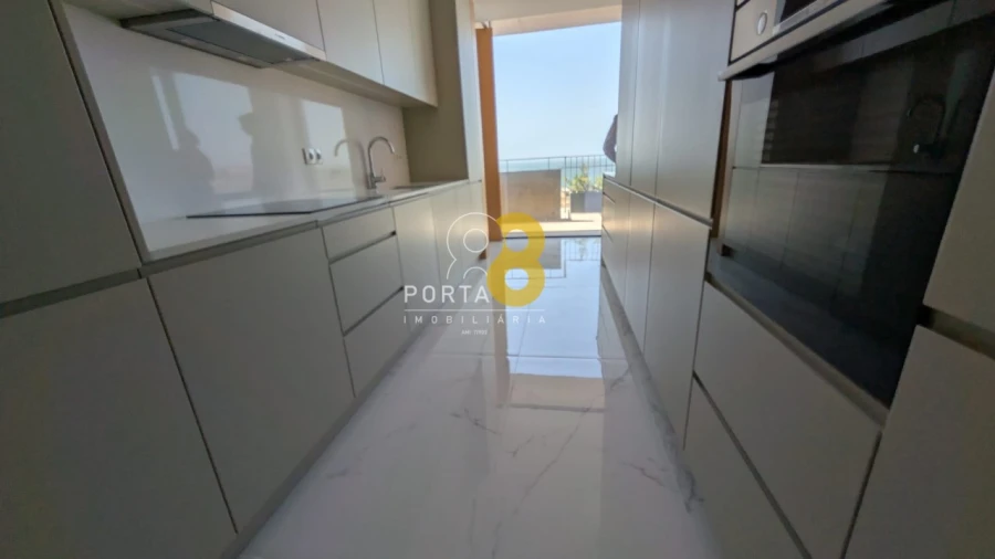 Apartamento T3 para Arrendamento em Canidelo Foto 2